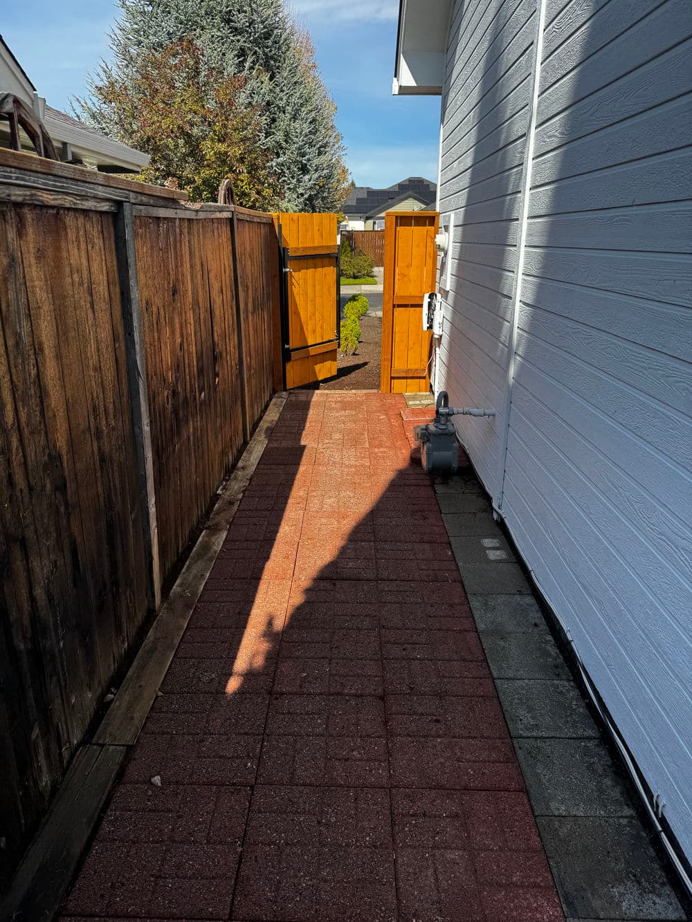 Backyard Pressure Wash in Eagle Point Gets a Full Reset