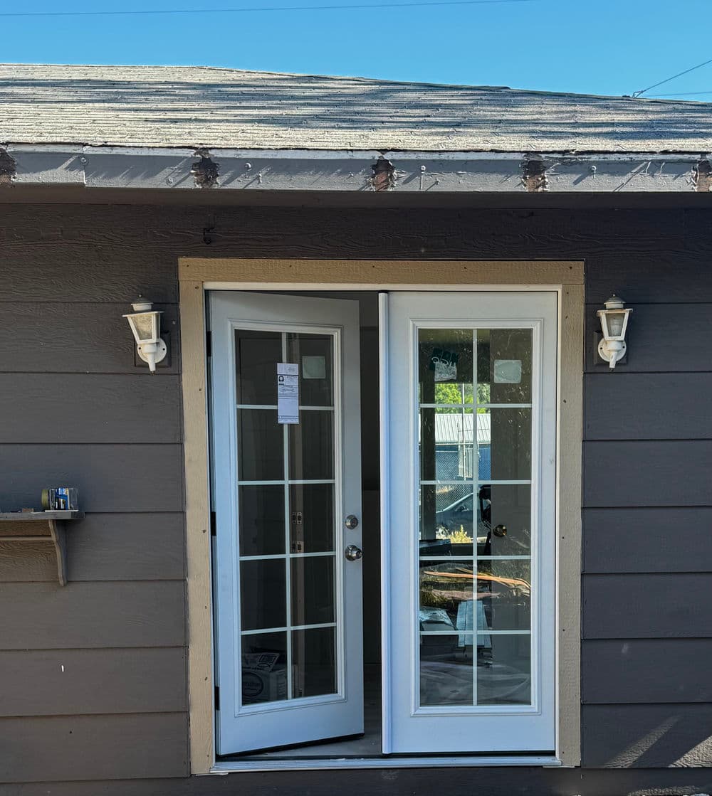 Gallery photos for Rental Property Remodel After Tenant Damage in Grants Pass: Image #6